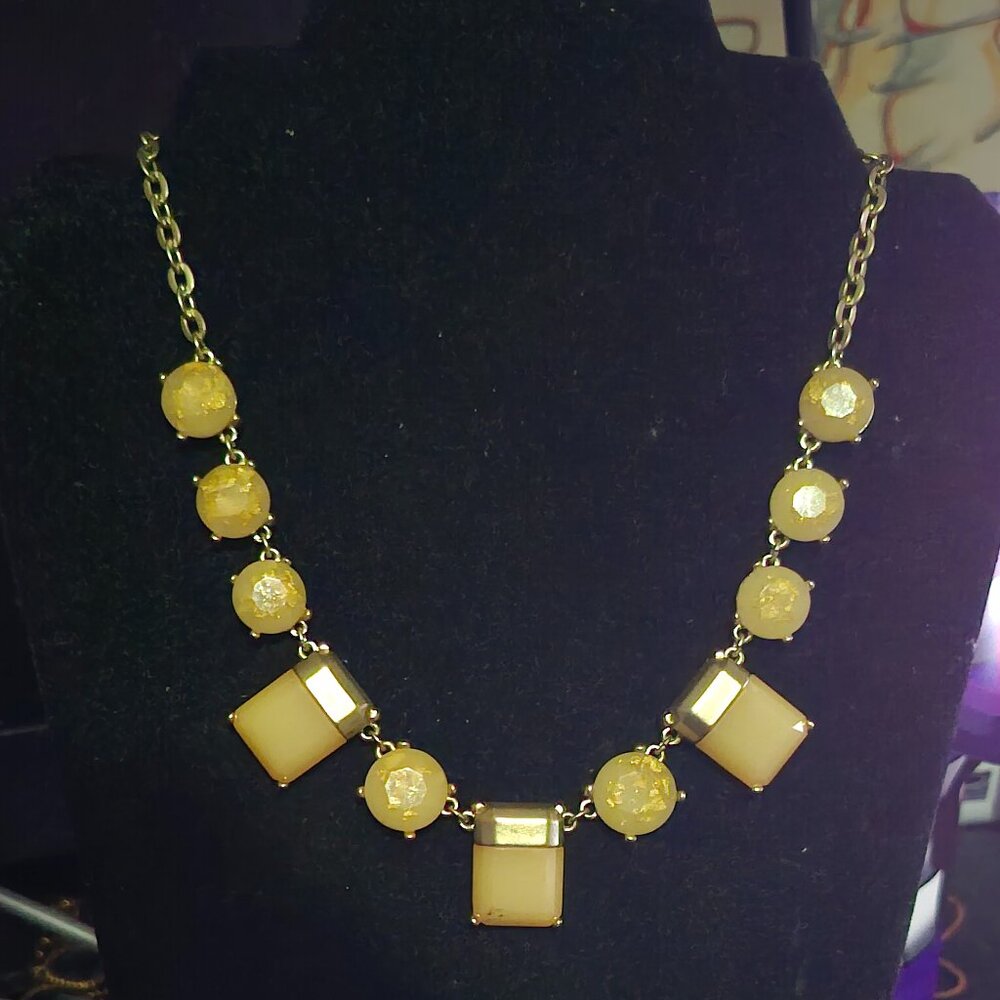 Beautiful Loft Brown/ Beige Necklace